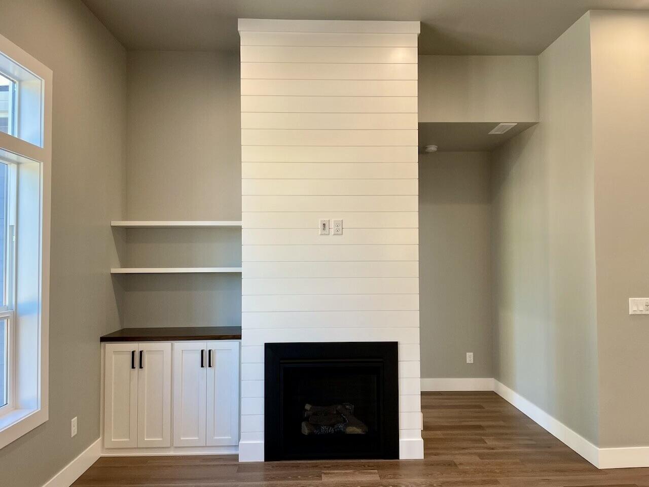 347 Randy Street Ashland, OR 97520 - Photo 18 of 36 Fireplace