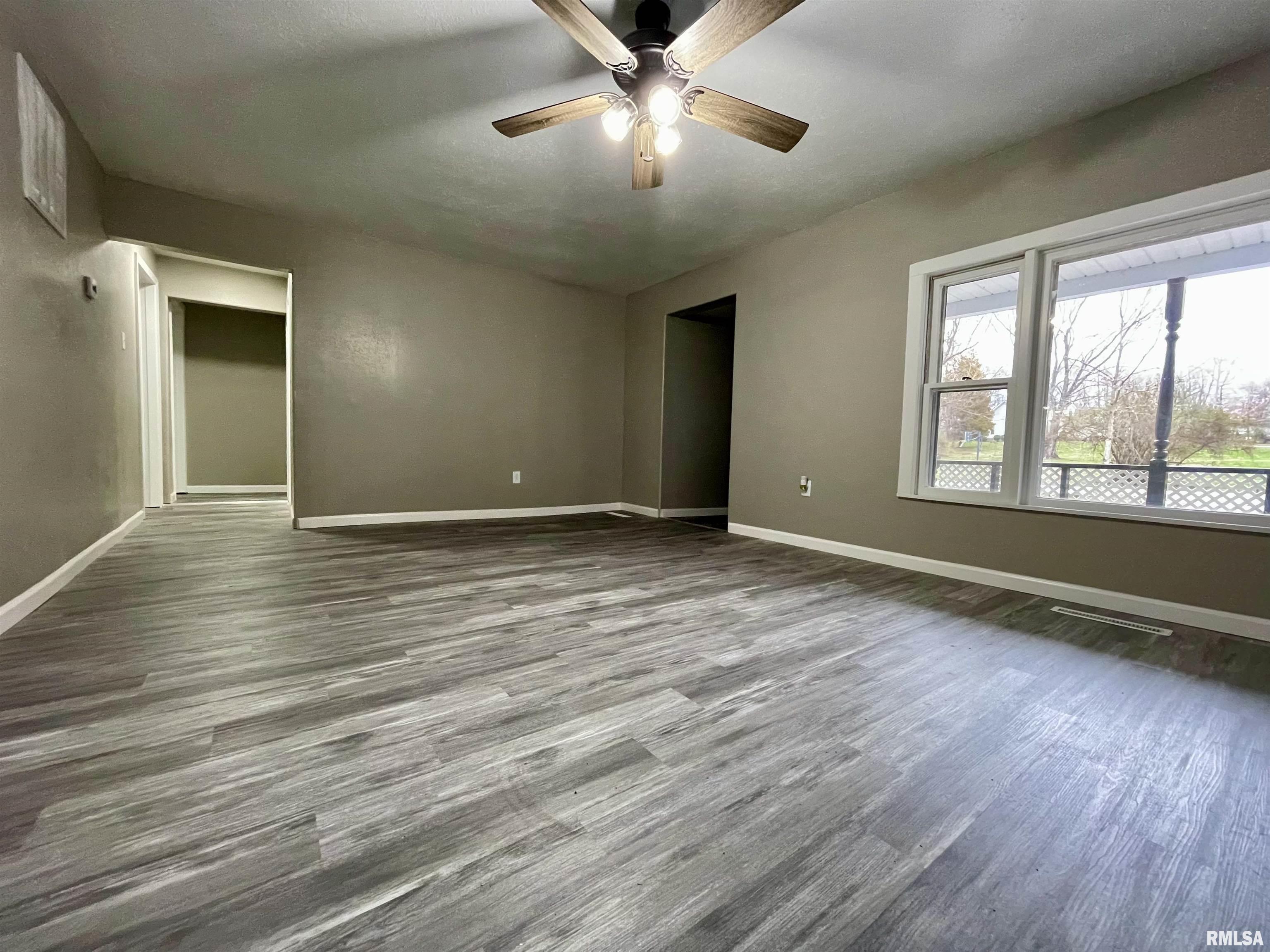 50 Blue Hole Road Harrisburg, IL 62946 - Photo 8 of 30 Gallery Image 8
