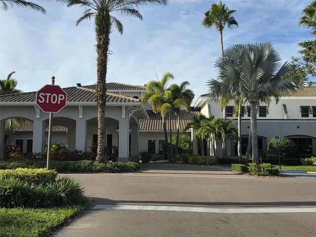 $1,700 | 1102 Halton Court, Unit 1102, Sun City Center, FL 33573