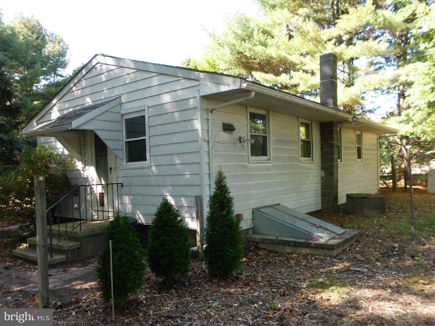 172 Arneys Mt Road Pemberton, NJ 08068 - Photo 5 of 24 a view of a house with a yard