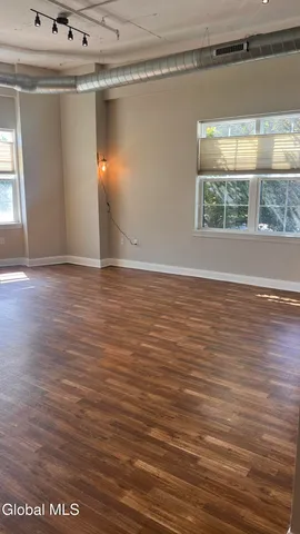 $1,600 | 733 Broadway, Unit 107, Albany, NY 12207