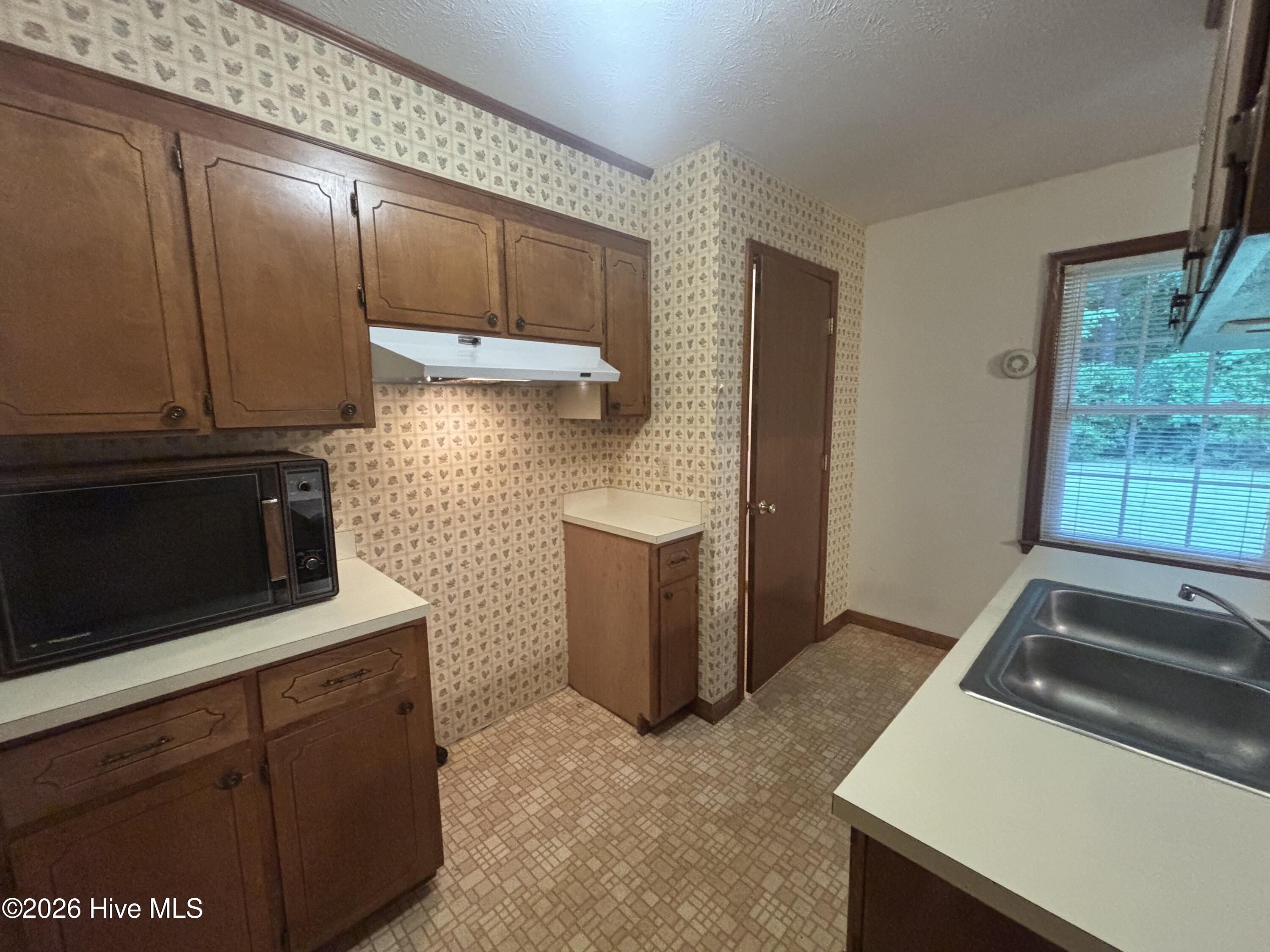 120 Kings Road Whiteville, NC 28472 - Photo 13 of 25 Kitchen