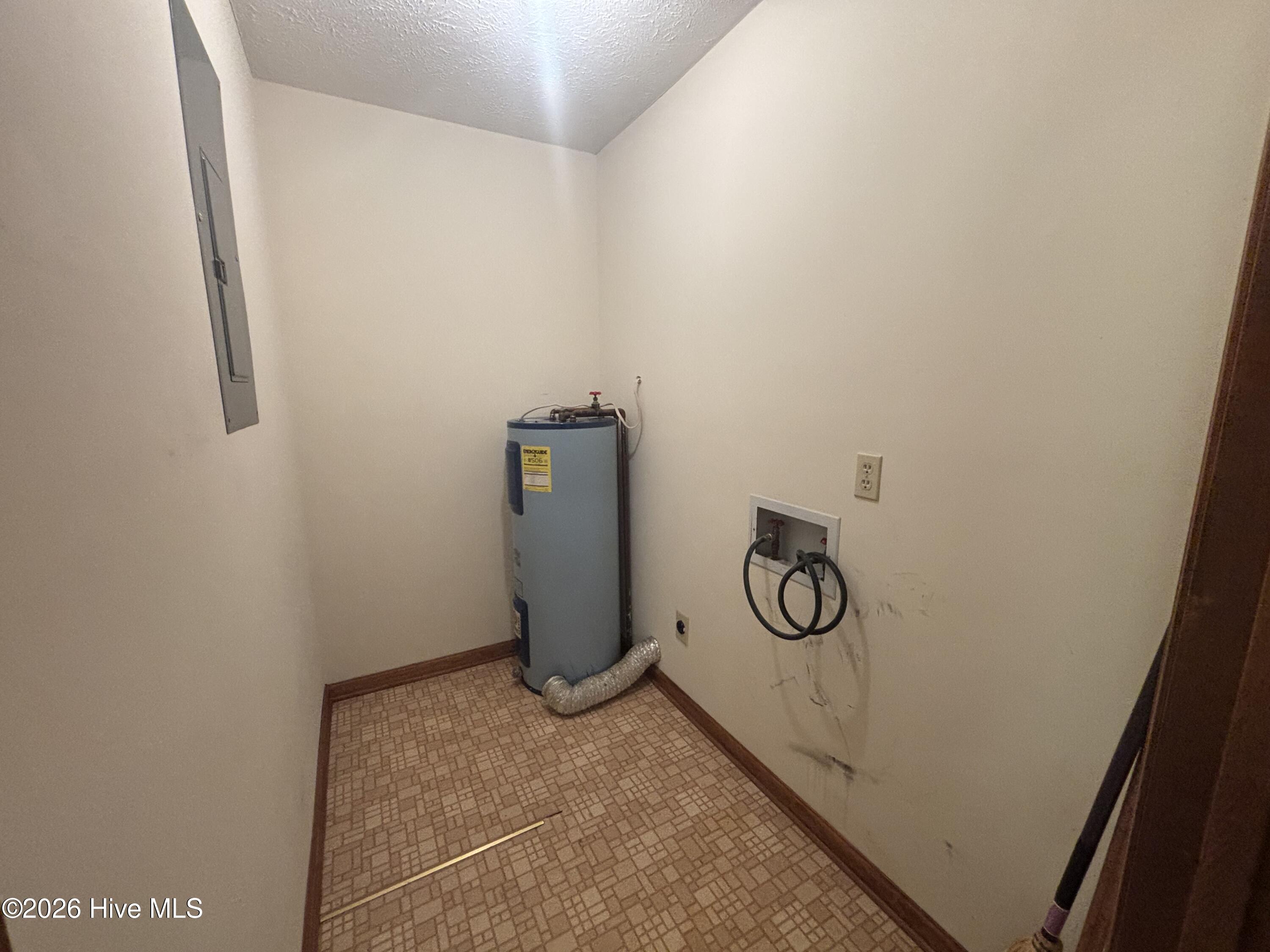 120 Kings Road Whiteville, NC 28472 - Photo 16 of 25 Laundry Room