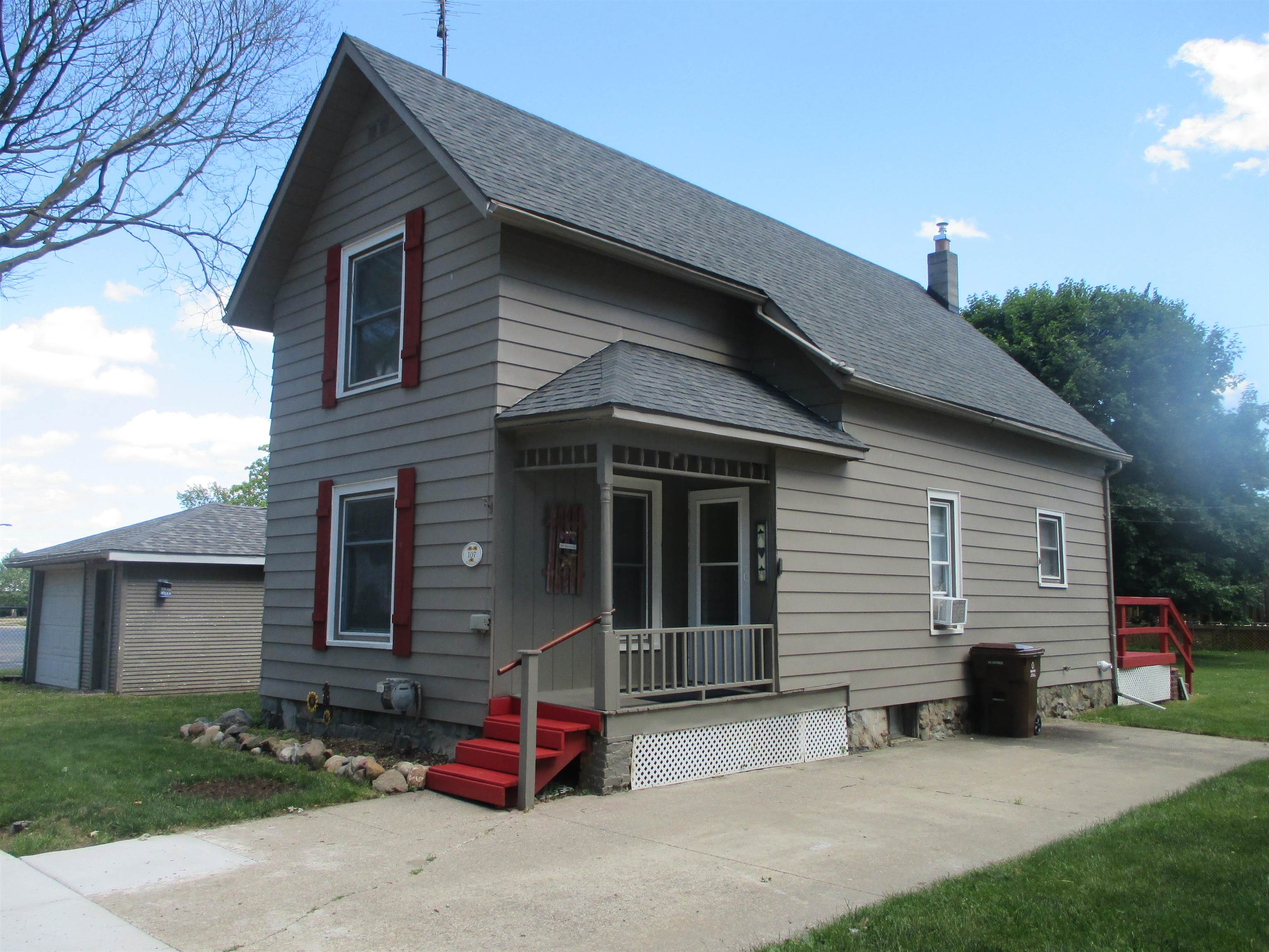 107 West Hall Street Shepherd, MI 48883 - Photo 1 of 20