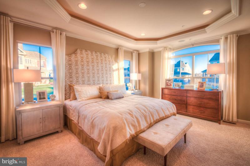 3000 Palatine Drive Frederick, MD 21701 - Photo 5 of 17 CONVENIENT 1st FLOOR OWNER'S BEDROOM