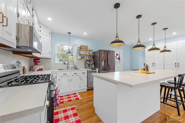 $275,000 | 1409 Belleau Lake Drive, O'Fallon, MO 63366