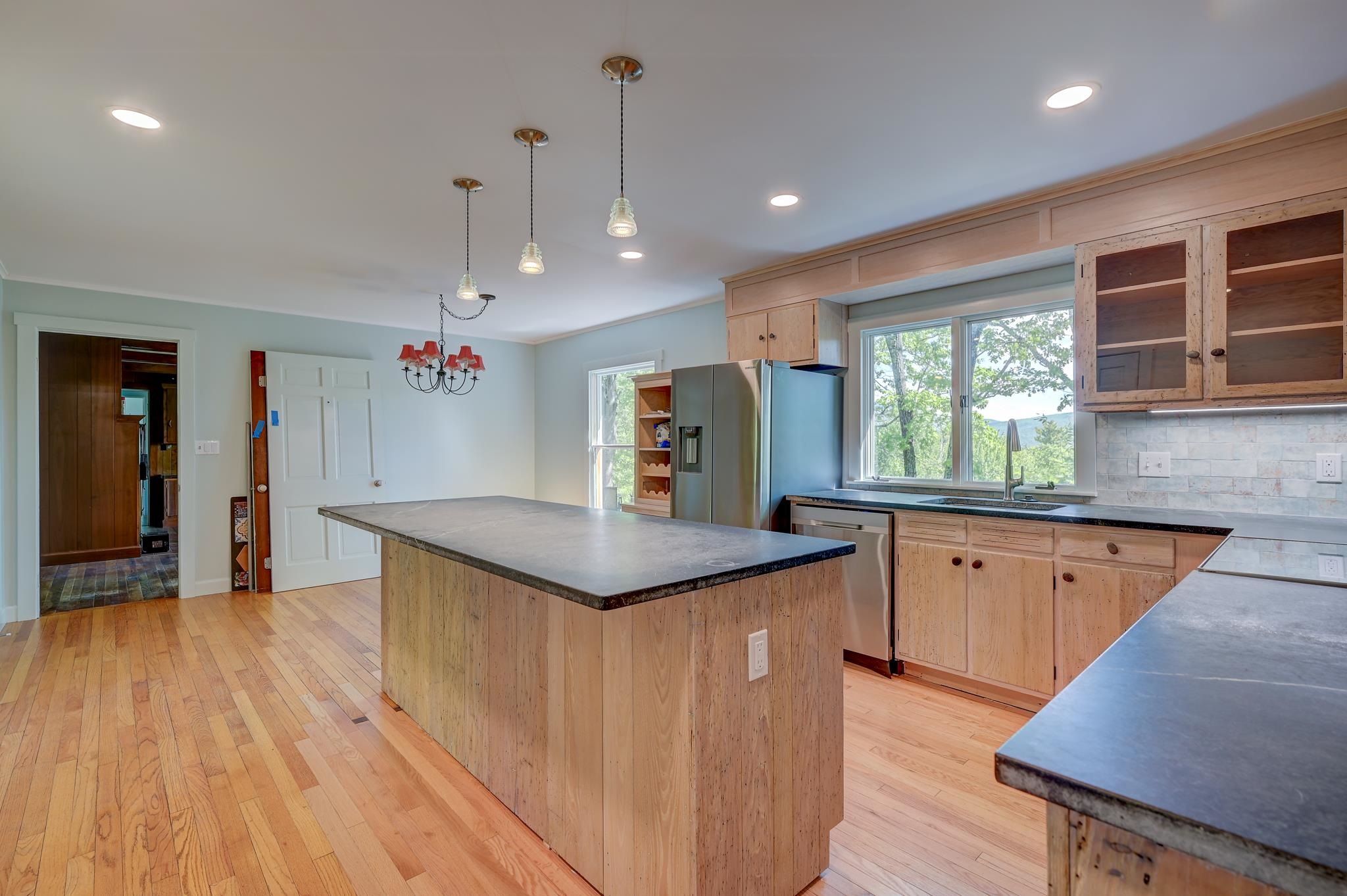 236 Birch Hill Road Conway, NH 03860 - Photo 8 of 53