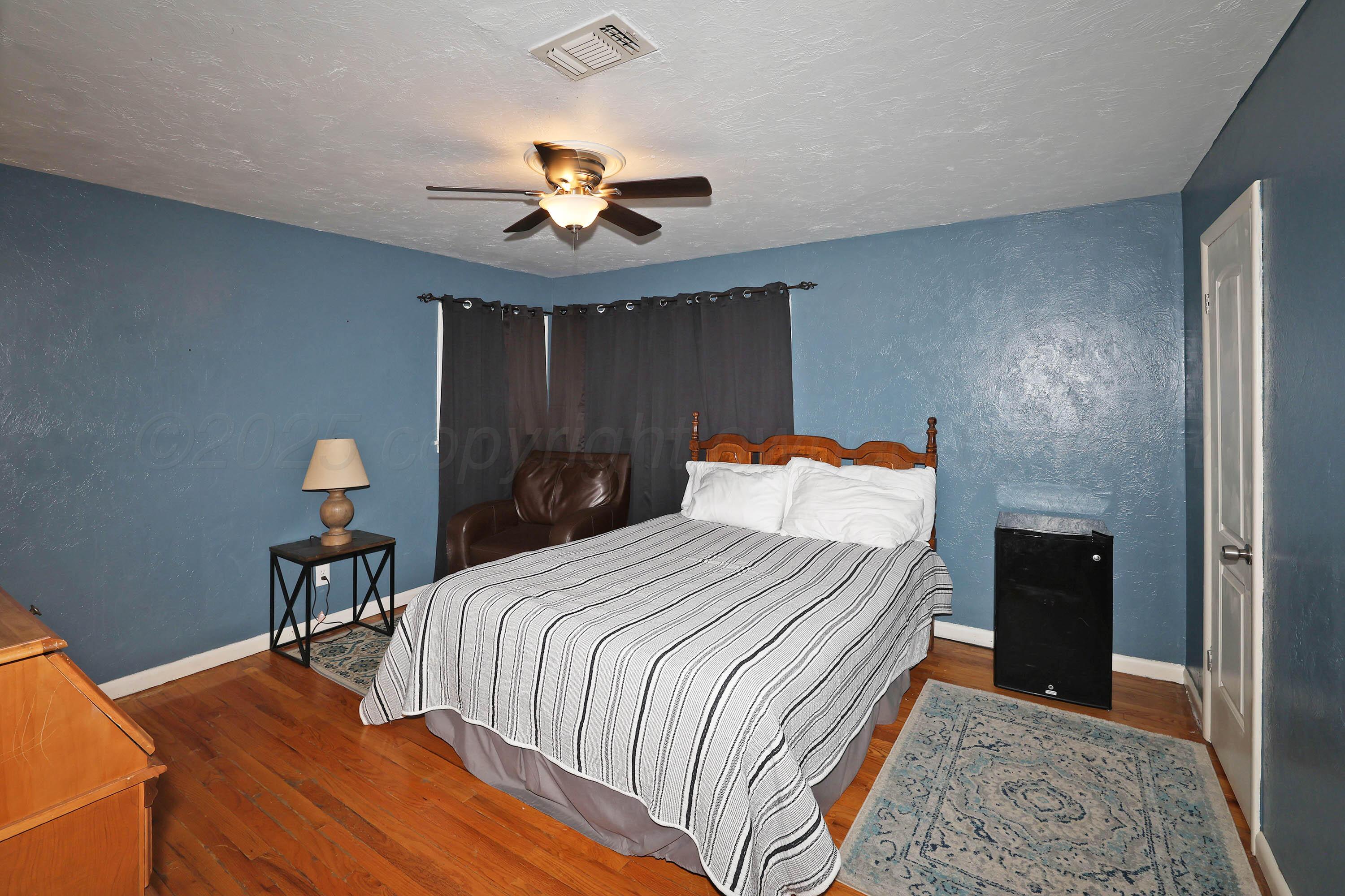 3400 Bristol Road Amarillo, TX 79109 - Photo 17 of 26 18-3rd Bedroom