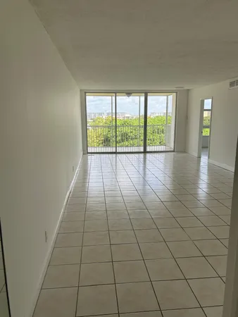 $1,900 | 2661 South Course Drive, Unit 703, Pompano Beach, FL 33069