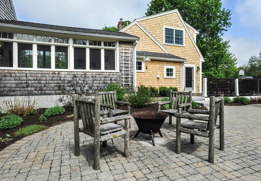 580 Center Street Hanover, MA 02339 - Photo 24 of 30 Gallery Image 24