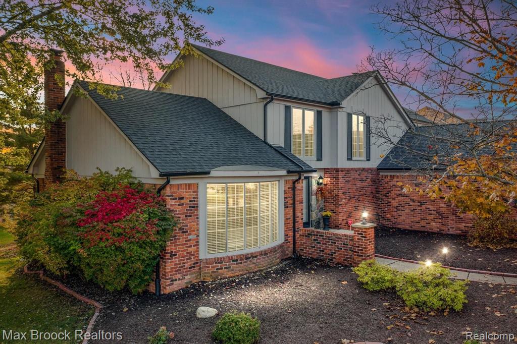 3125 Summit Ridge Drive Rochester Hills, MI 48306 - Photo 1 of 46