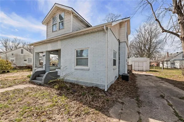 $182,000 | 2104 South Norwood Avenue, Independence, MO 64052