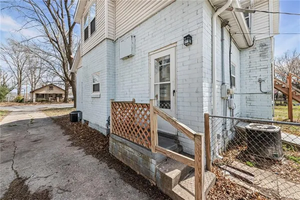 $182,000 | 2104 South Norwood Avenue, Independence, MO 64052