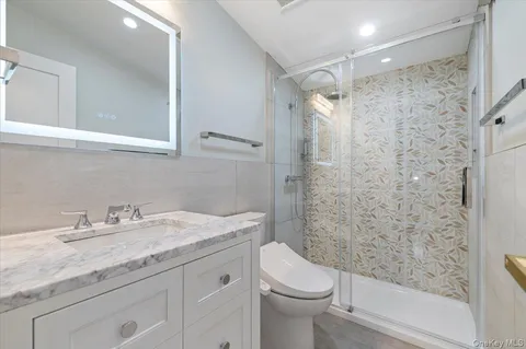 $899,999 | 168 Martens Avenue, Valley Stream, NY 11580