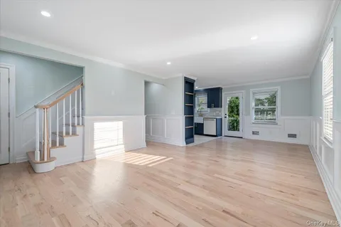 $899,999 | 168 Martens Avenue, Valley Stream, NY 11580