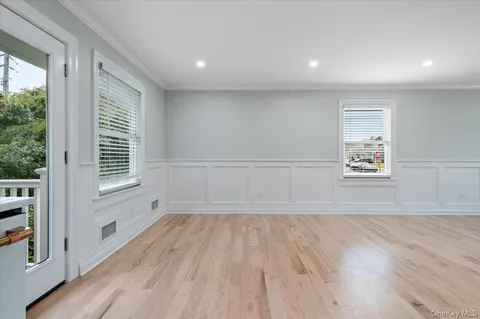 $899,999 | 168 Martens Avenue, Valley Stream, NY 11580