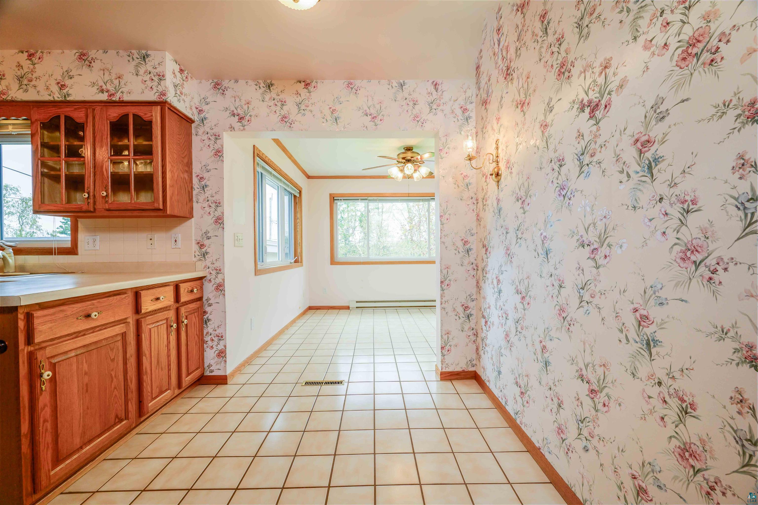 5014 Avondale Street Duluth, MN 55804 - Photo 9 of 68