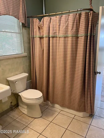 $2,950 | 301 North Mall Street, Lafayette, LA 70503