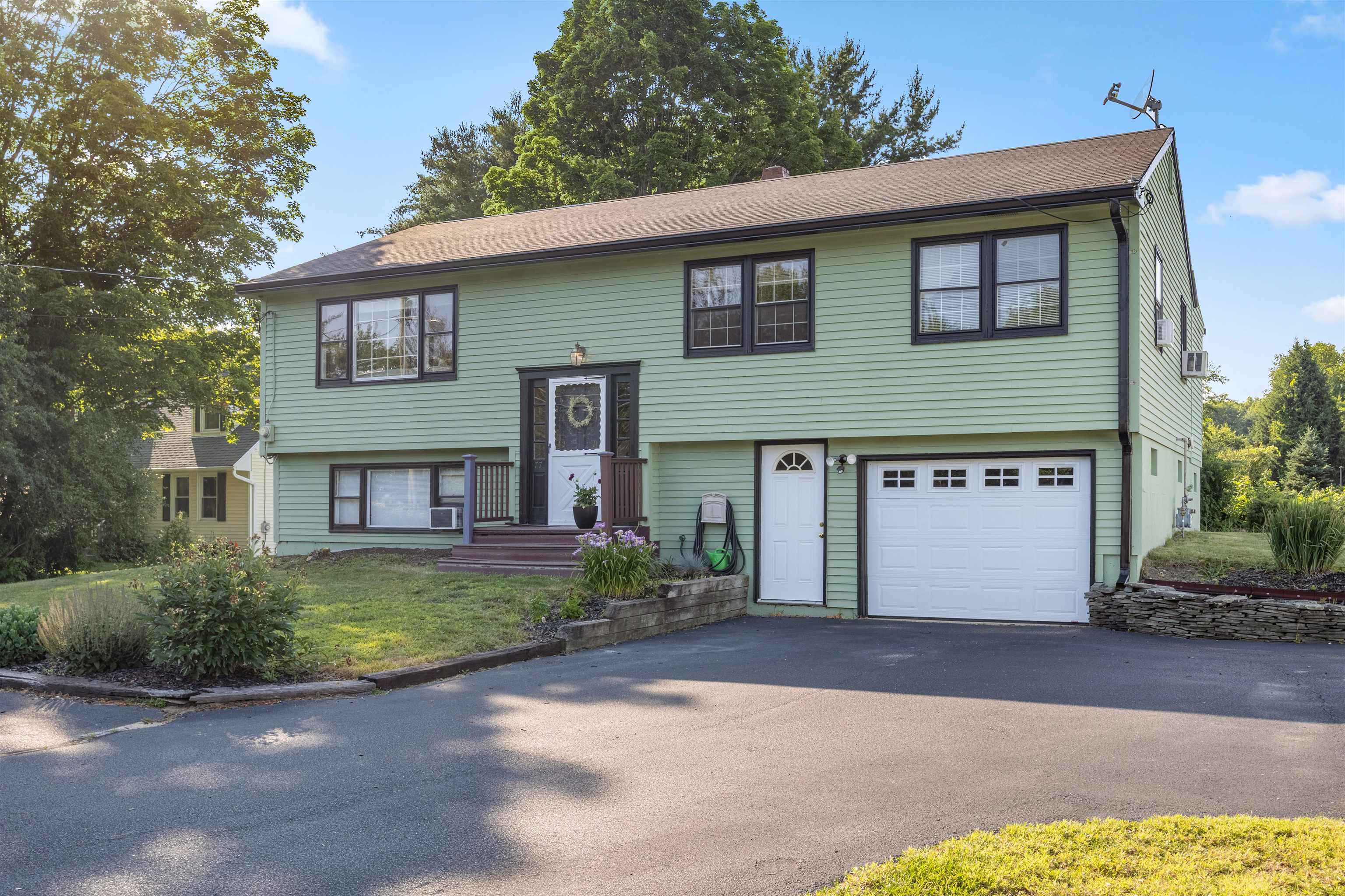 77 Knox Marsh Road Dover, NH 03820 - Photo 1 of 46