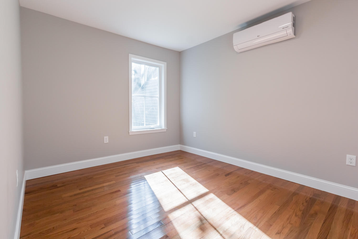 75 Quebec Street, Unit 2 Portland, ME 04101 - Photo 19 of 23 Bedroom