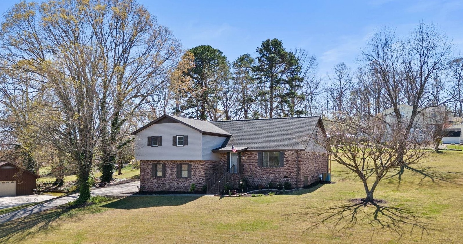 221 Timbrooke Way Easley, SC 29642 - Photo 2 of 48