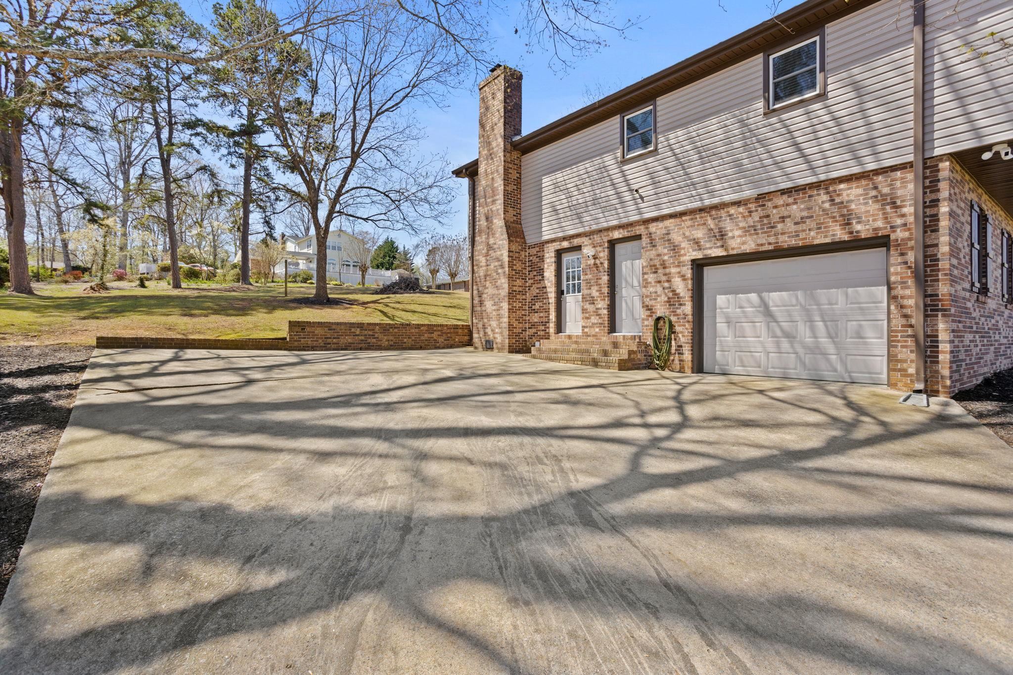 221 Timbrooke Way Easley, SC 29642 - Photo 39 of 48
