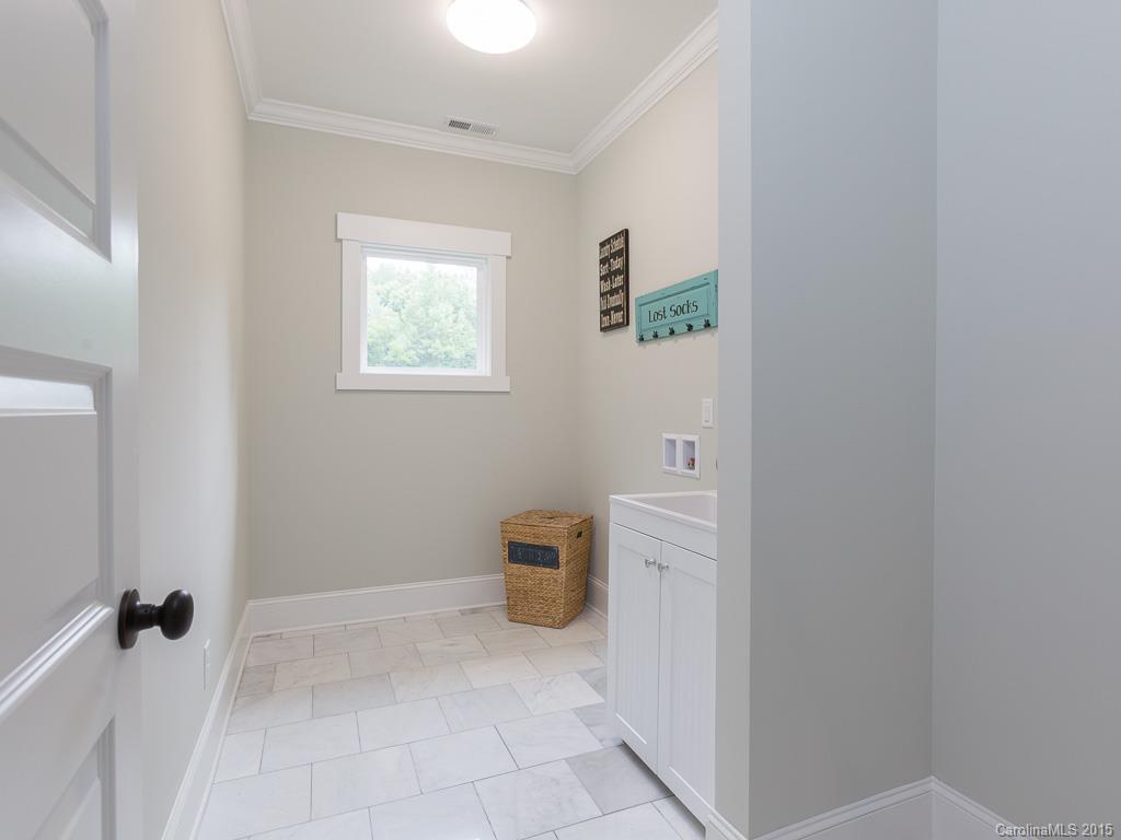 1700 Brook Road Charlotte, NC 28205 - Photo 20 of 24 Gallery Image 20