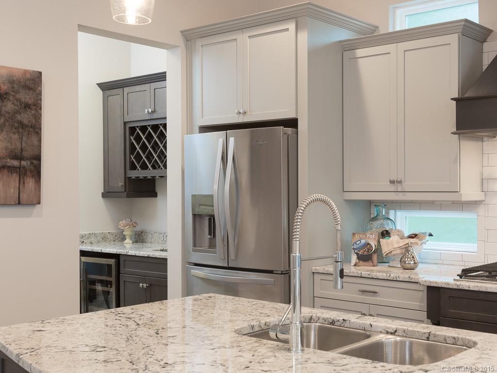 1700 Brook Road Charlotte, NC 28205 - Photo 4 of 24 Gallery Image 4