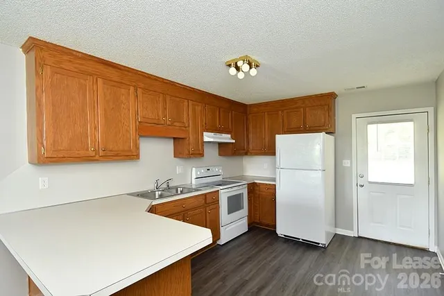 $1,195 | 166 Glen-Gar Drive, Lincolnton, NC 28092