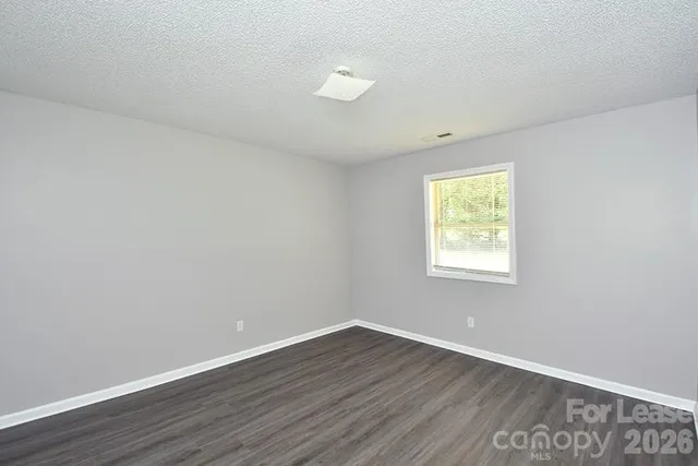 $1,195 | 166 Glen-Gar Drive, Lincolnton, NC 28092