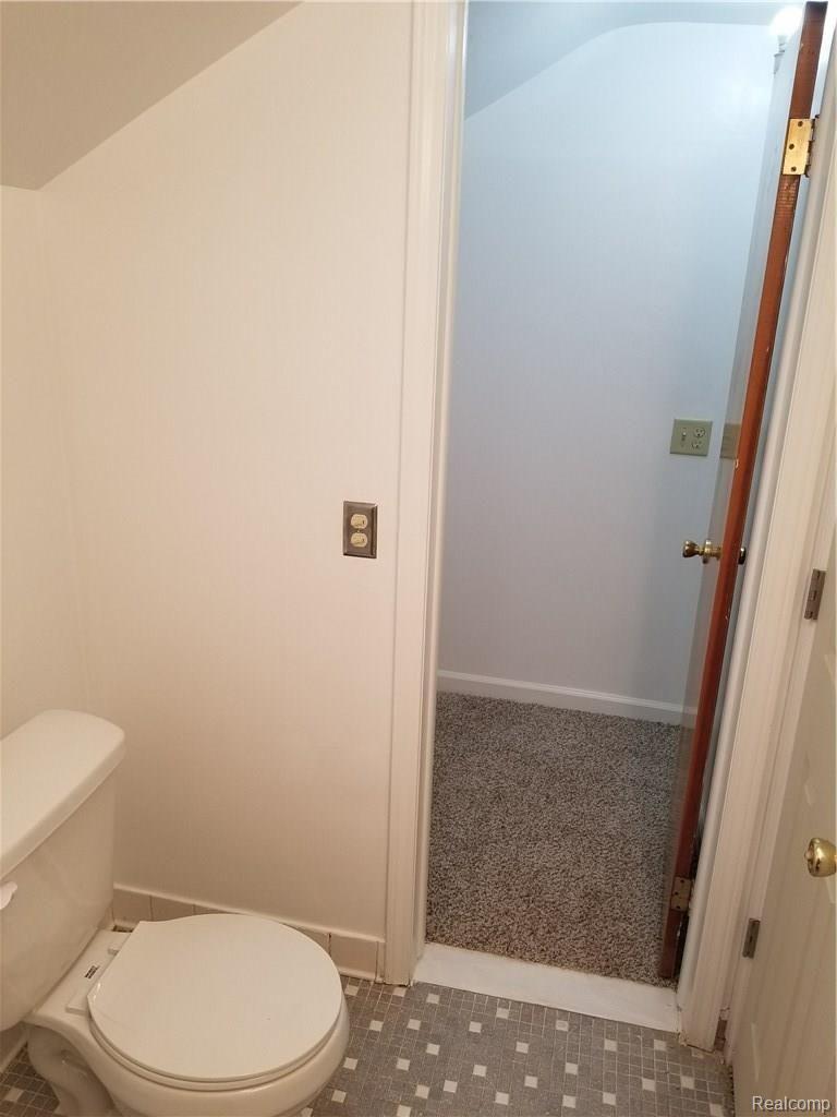 4230 Richfield Road Flint, MI 48506 - Photo 22 of 36 20180207_161624.jpg