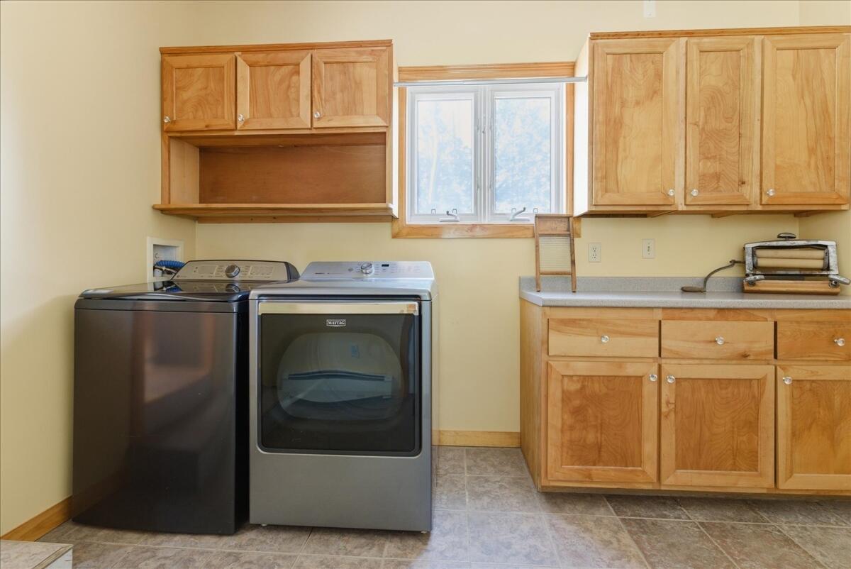 41 Murder Road Topsham, ME 04086 - Photo 7 of 59 44-DSC07675