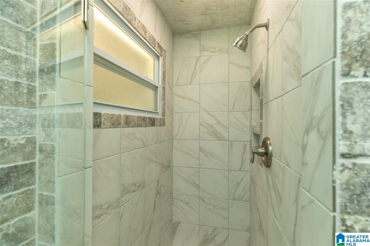 1813 Briar Meadow Road Birmingham, AL 35210 - Photo 29 of 33