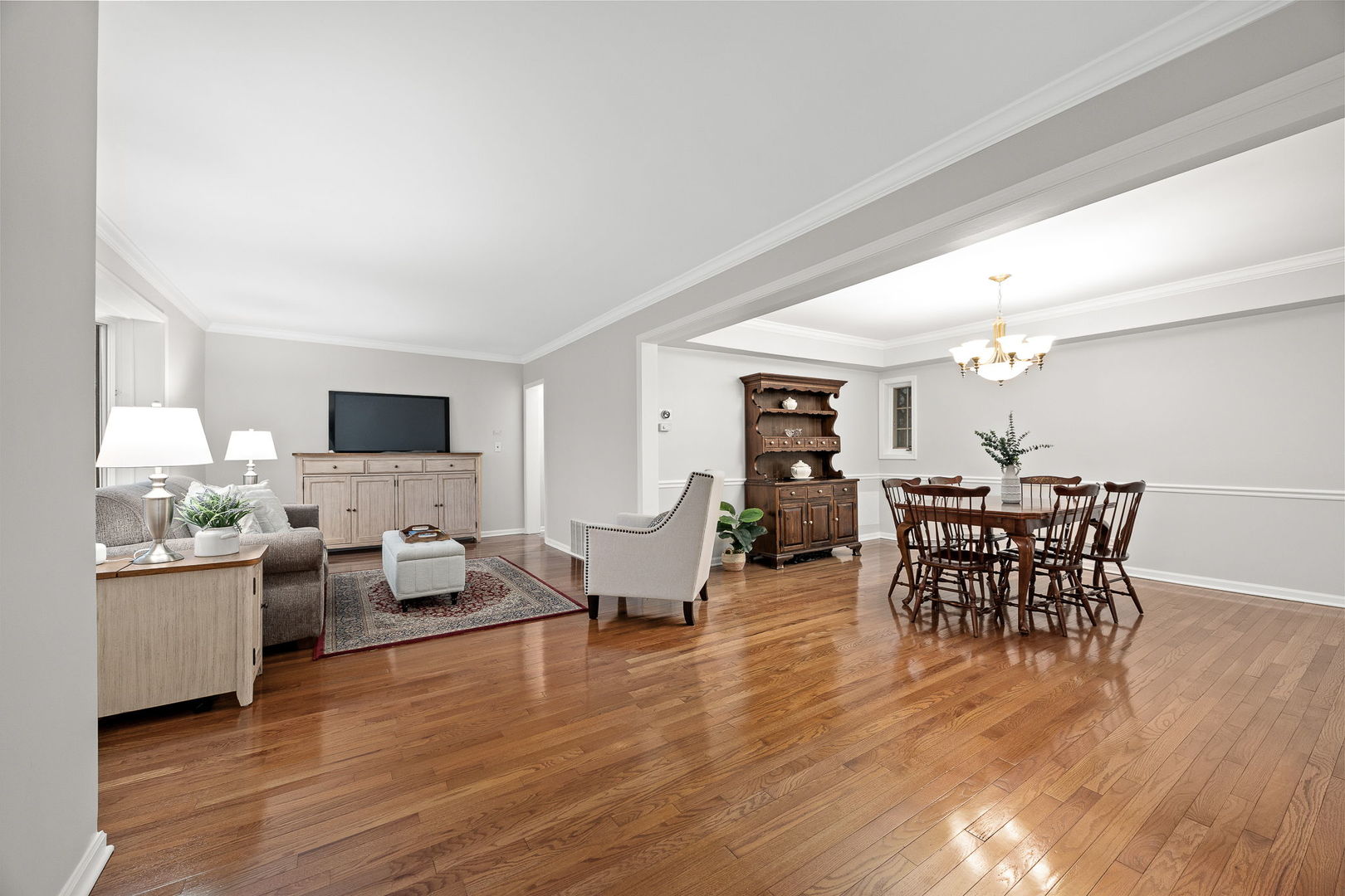 6815 Willow Springs Road Countryside, IL 60525 - Photo 15 of 44 Gallery Image 15