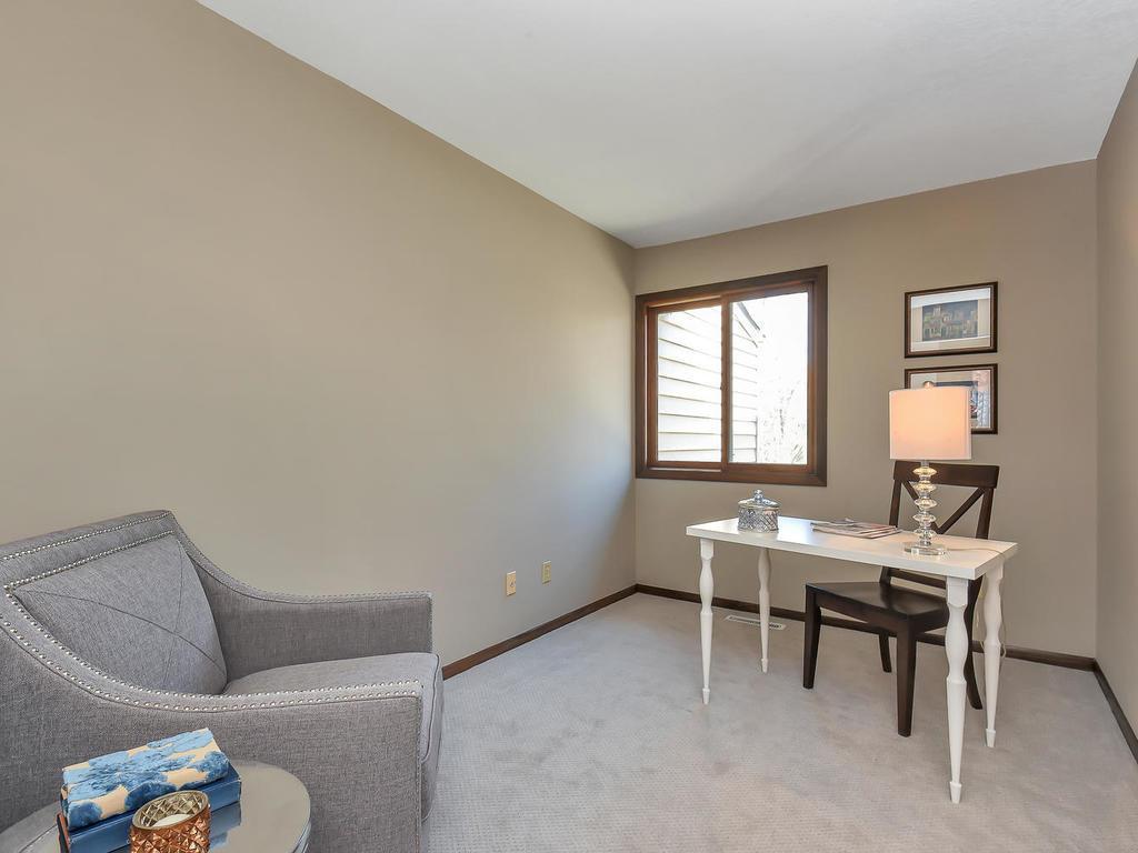4731 Spring Circle Minnetonka, MN 55345 - Photo 10 of 24