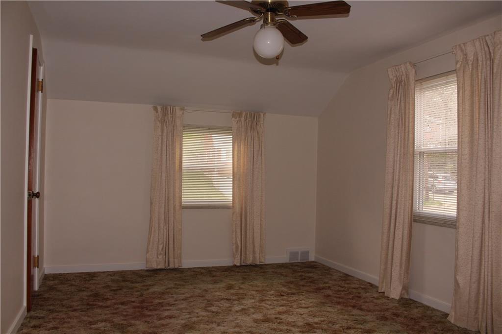 1004 Dallett Road Pittsburgh, PA 15227 - Photo 15 of 21 Gallery Image 15