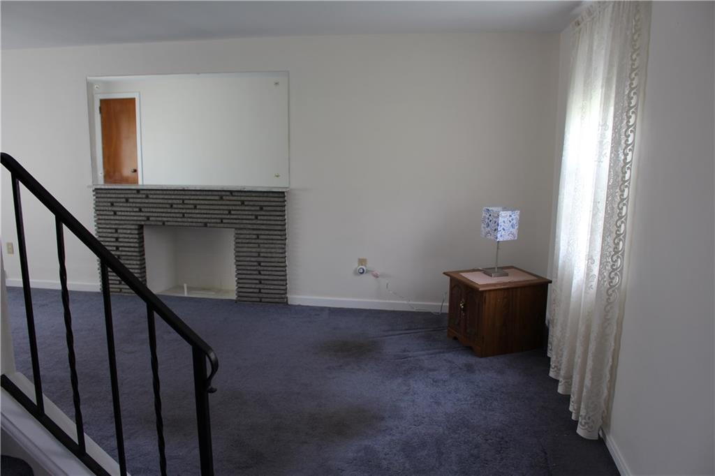 1004 Dallett Road Pittsburgh, PA 15227 - Photo 6 of 21 Gallery Image 6