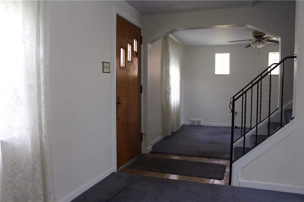 1004 Dallett Road Pittsburgh, PA 15227 - Photo 7 of 21 Gallery Image 7