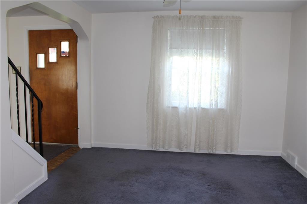1004 Dallett Road Pittsburgh, PA 15227 - Photo 8 of 21 Gallery Image 8