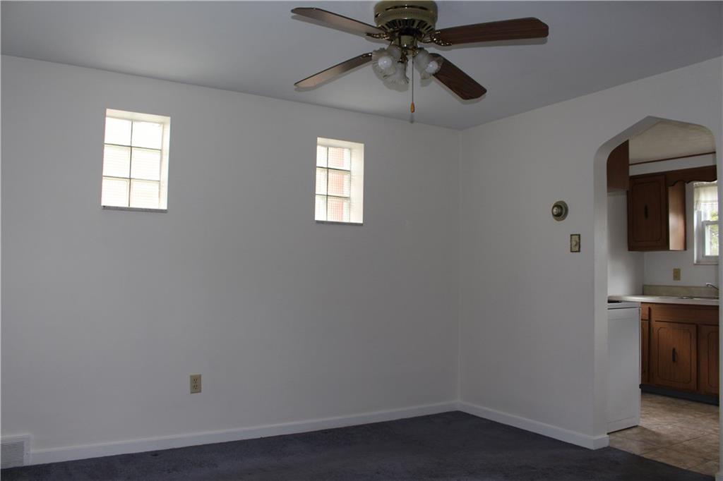 1004 Dallett Road Pittsburgh, PA 15227 - Photo 10 of 21 Gallery Image 10