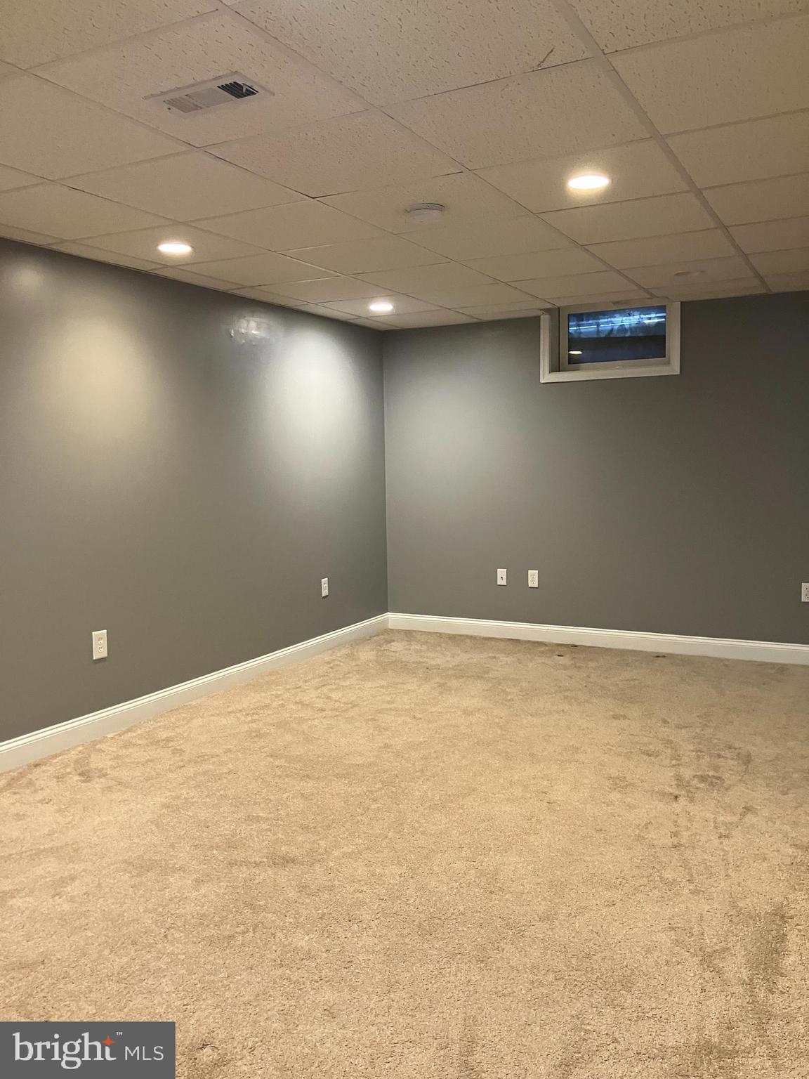 129 Sequoia Drive Berlin, NJ 08009 - Photo 7 of 17 a view of empty room