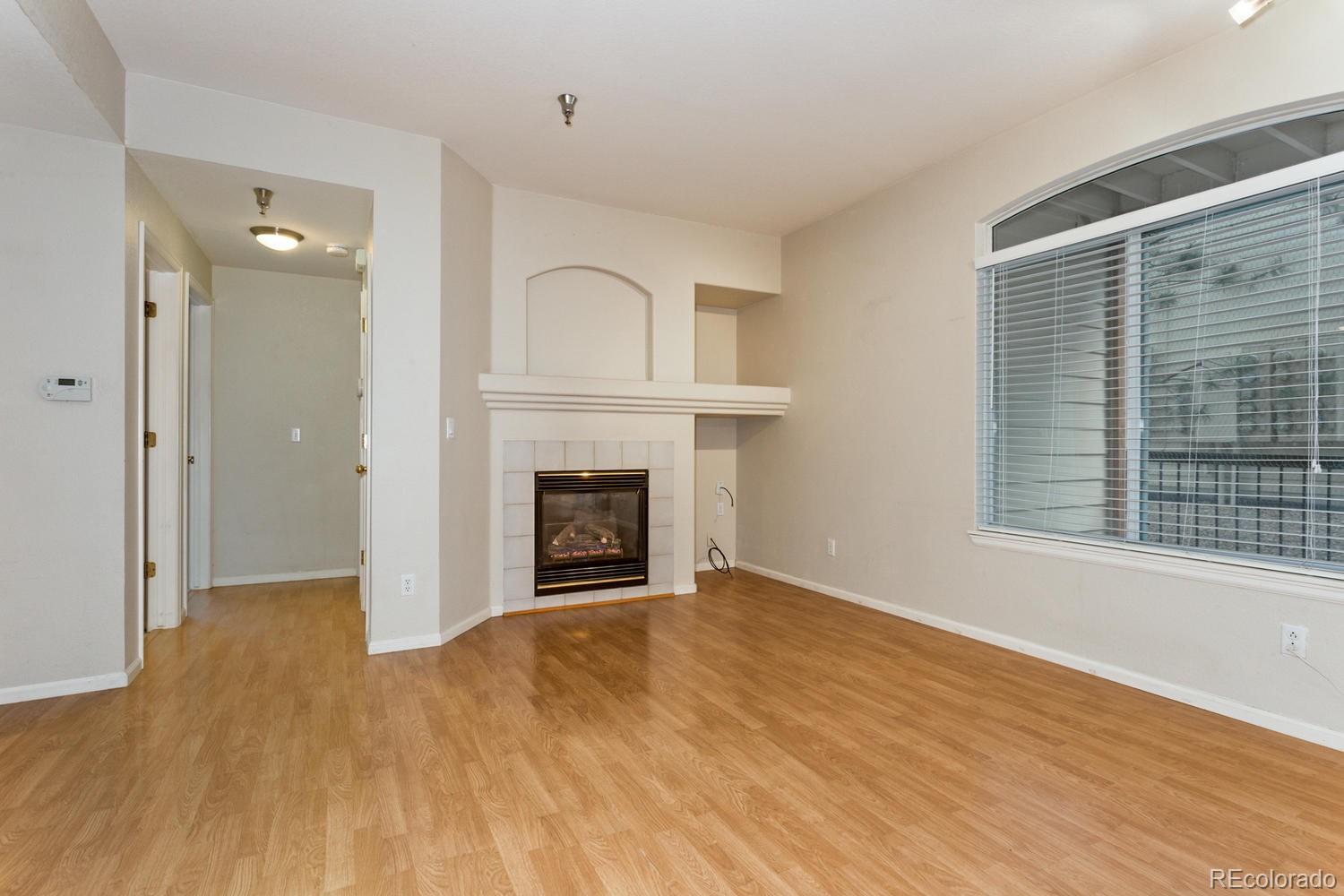 2575 South Syracuse Way, Unit 101 Denver, CO 80231 - Photo 4 of 25