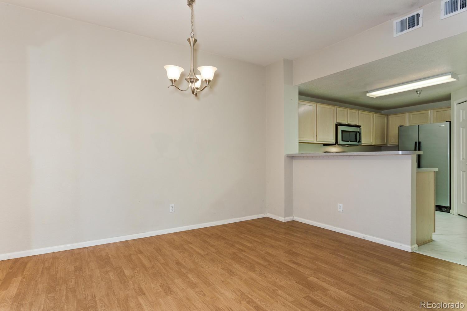 2575 South Syracuse Way, Unit 101 Denver, CO 80231 - Photo 7 of 25