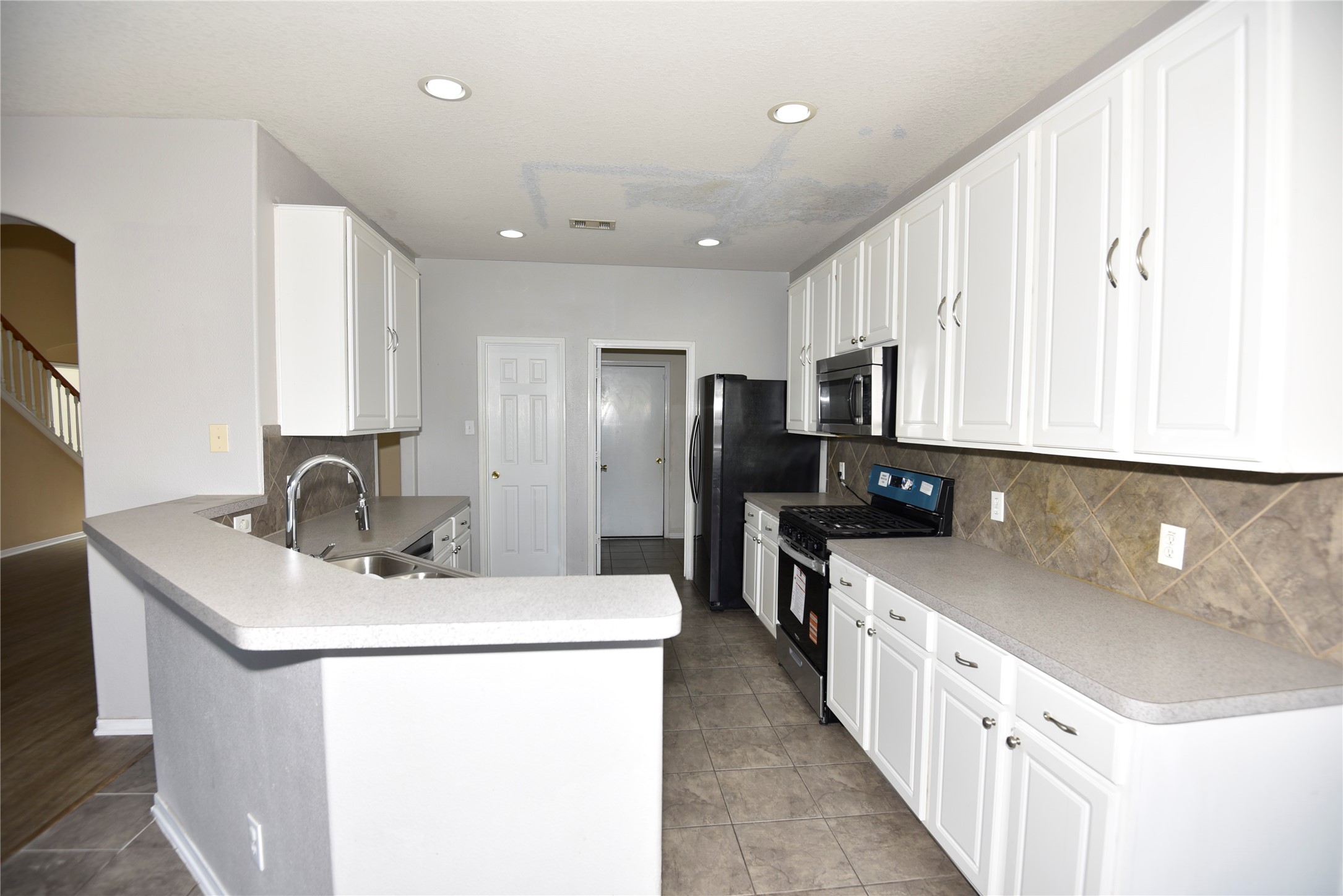 9907 Up Country Lane Conroe, TX 77385 - Photo 12 of 42