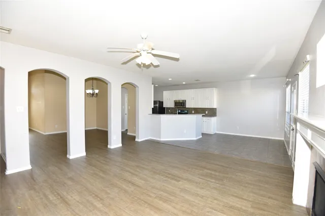 $2,200 | 9907 Up Country Lane, Conroe, TX 77385