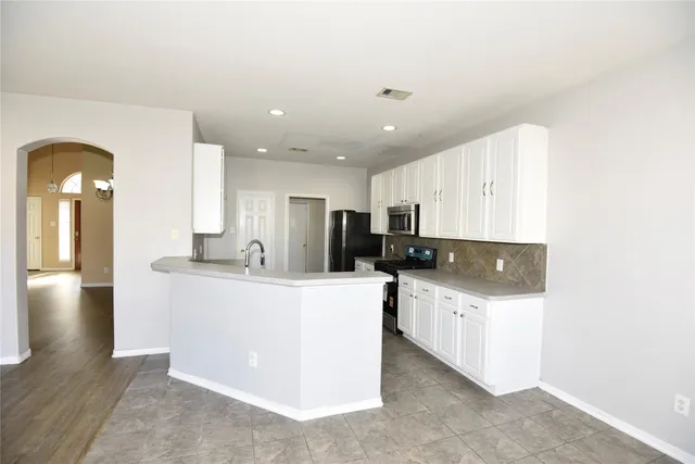 $2,200 | 9907 Up Country Lane, Conroe, TX 77385