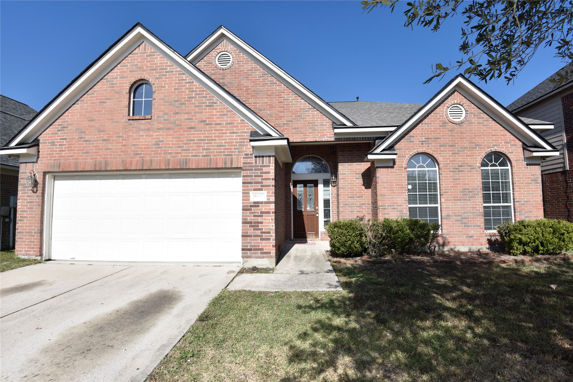 9907 Up Country Lane Conroe, TX 77385 - Photo 2 of 42