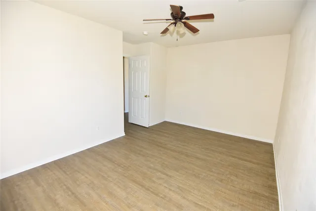 $2,200 | 9907 Up Country Lane, Conroe, TX 77385