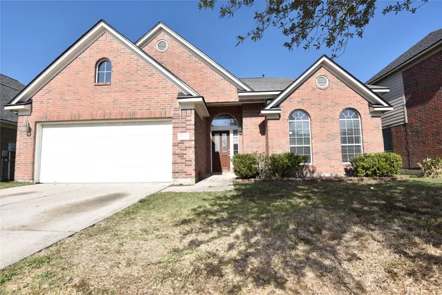 $2,200 | 9907 Up Country Lane, Conroe, TX 77385