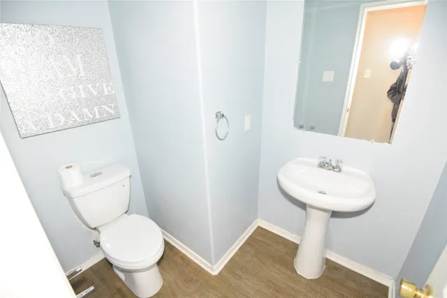 $2,200 | 9907 Up Country Lane, Conroe, TX 77385